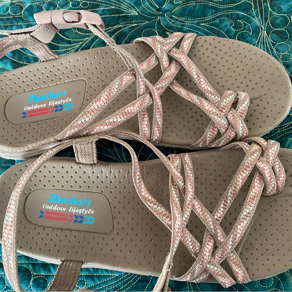 Skechers Women's Reggae positive space Sandals - Pink and Tan